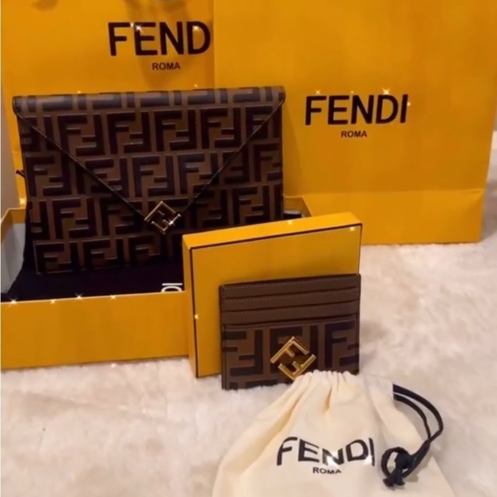 Authentic Fendi Envelope Flat Zucca Embosseded Pouch✨ - Picture 2 of 13